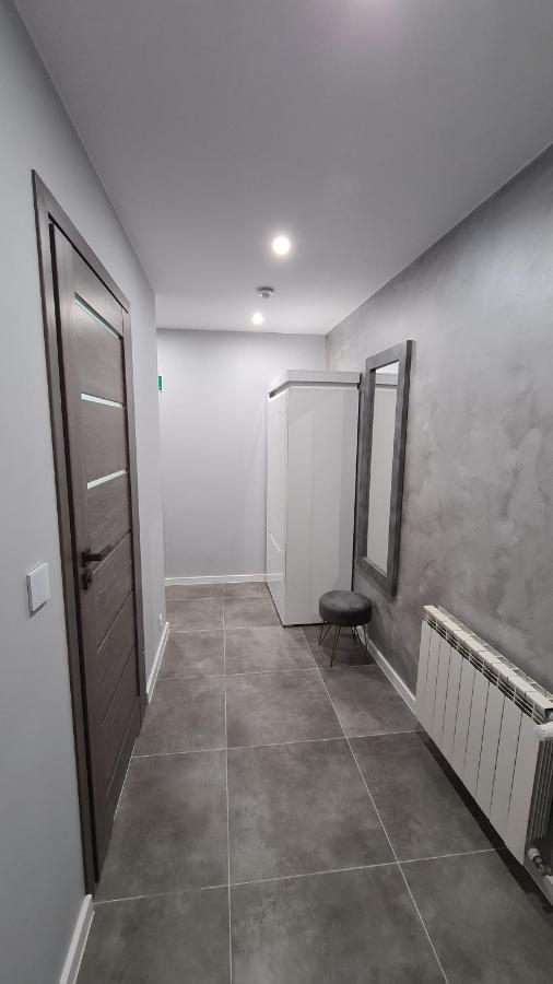 Apartament Deluxe 2 ออชเวียนชิม ภายนอก รูปภาพ